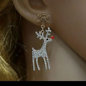 Beautiful Rhinestone Christmas Earrings